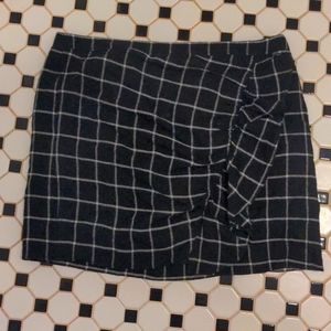 Madewell Windowpane ruffle front skirt size 14